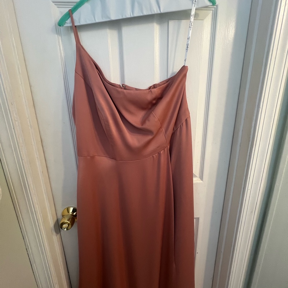 Elegant Pink Spaghetti Strap Dress